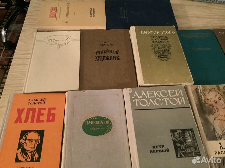 Книги для домашнего чтения, в дороге, на отдыхе