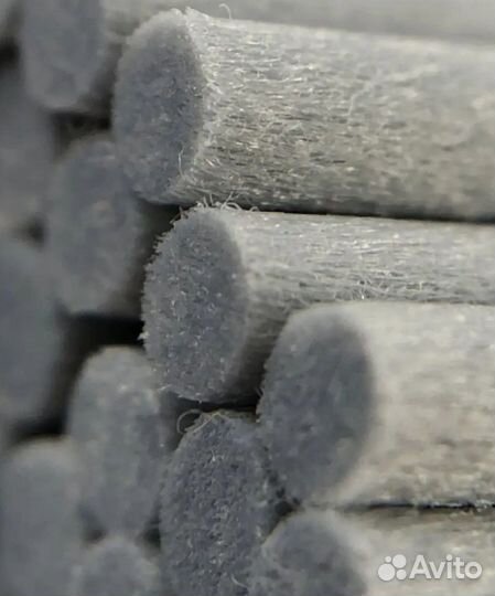 Фибровые палочки и ёмкость для аромодиффузора