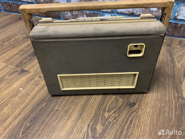 Радиоприемник philips