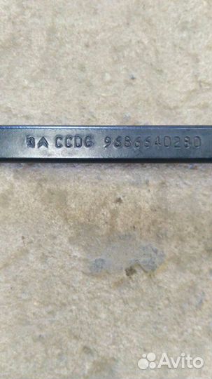 Поводок стеклоочистителя передний левый Citroen C4