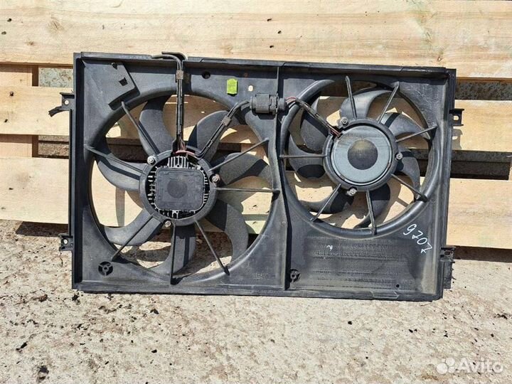 Вентилятор радиатора VW Passat (B6) 2005-2010