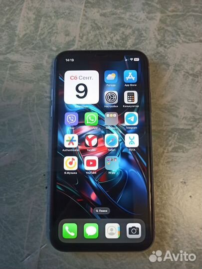 iPhone 11, 64 ГБ