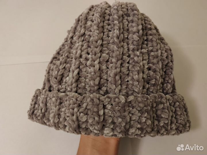 Шапка бини ручной работы