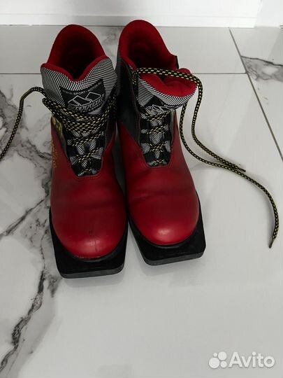 Лыжи беговые с ботинками