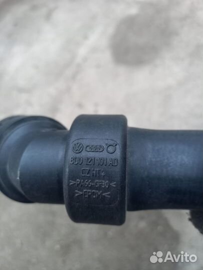 Патрубок радиатора Фольксваген Пассат Б5+