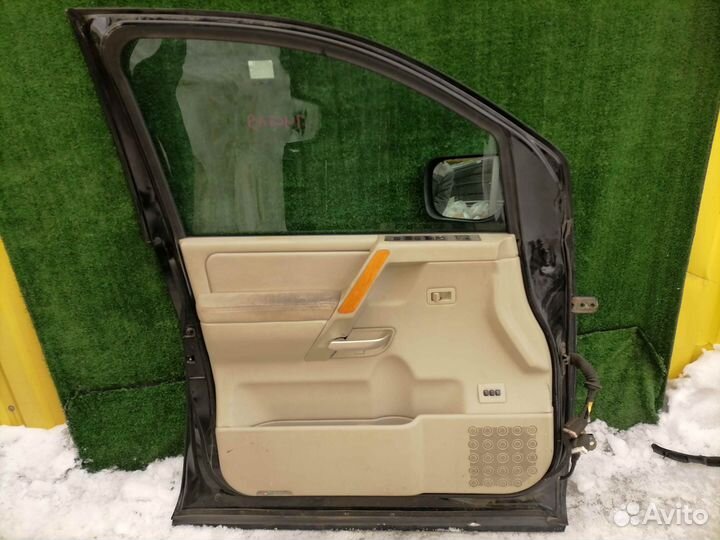 Дверь передняя левая Infiniti QX56 JA60