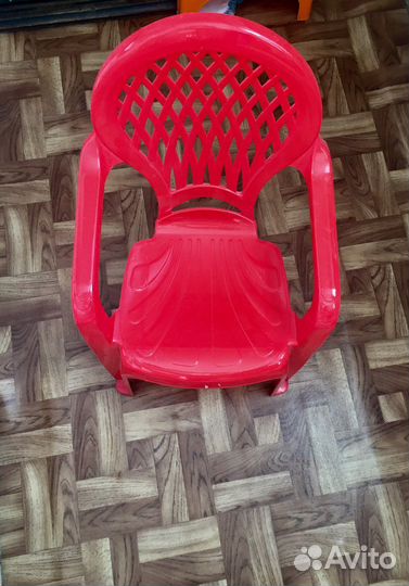 Детский стол и горшок