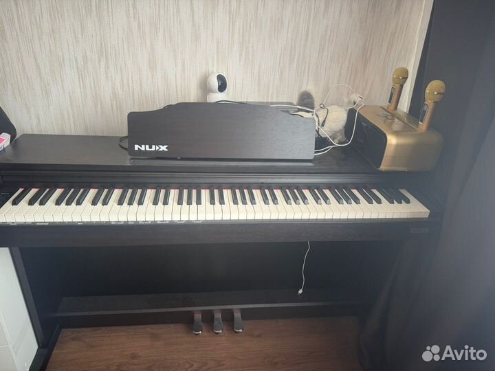 Цифровое пианино