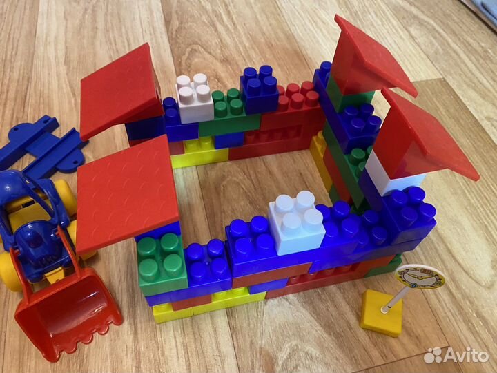 Конструктор пластмассовый железная дорога