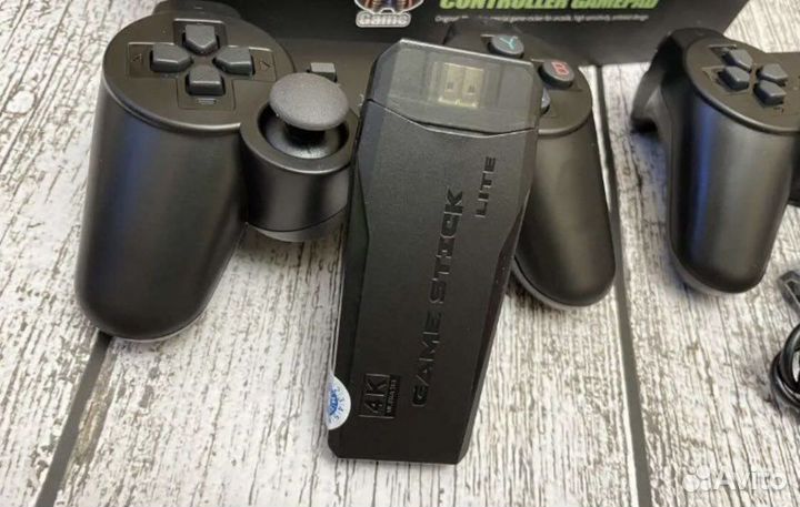 Портативная игровая приставка Game Stick