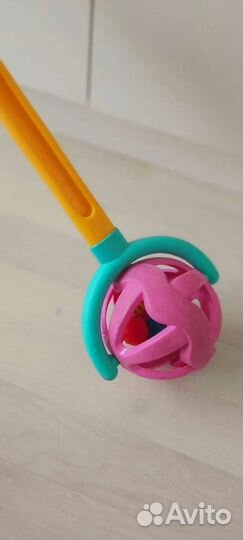 Каталка детская вертолетов и шарик