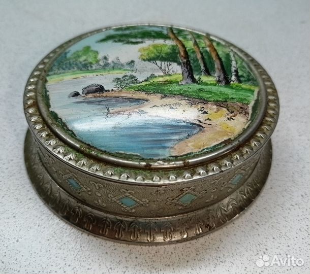 Пудреница. Шкатулка. лэ