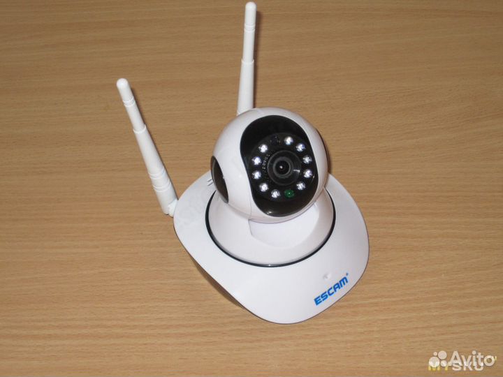Новая. Гарантия.escam G02,WiFi повортная IP-камера
