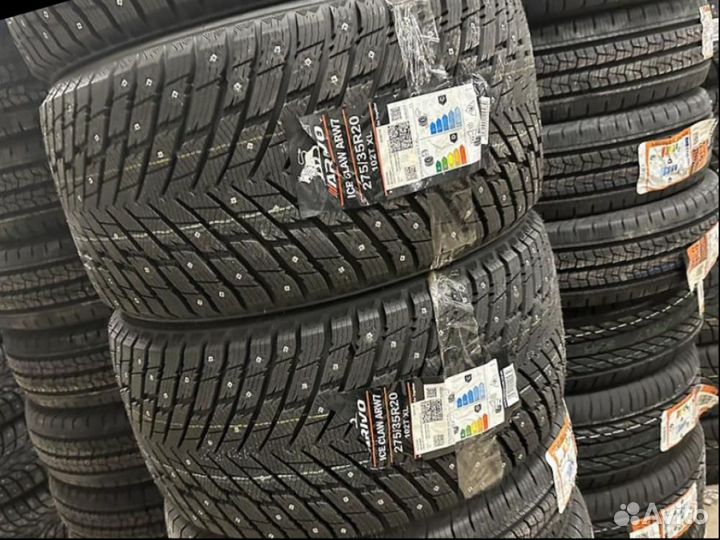 Arivo Ice Claw ARW7 275/35 R20 102T