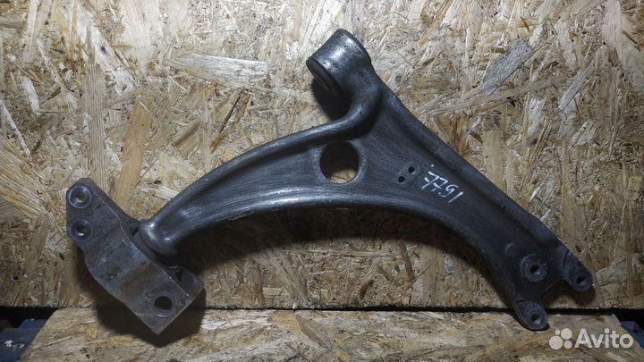 Рычаг передний Volkswagen Passat B6 2005