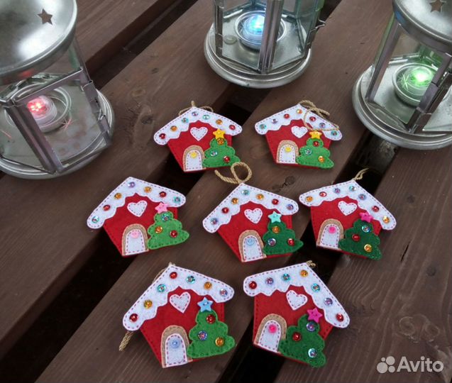 Ёлочная игрушка из фетра Домик