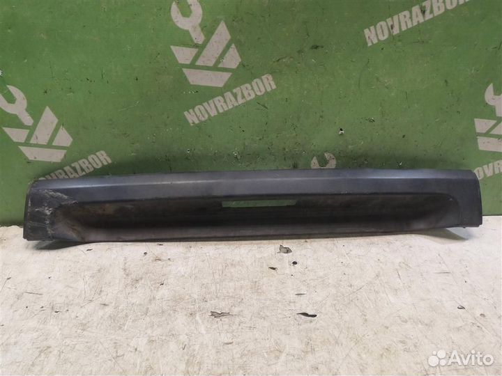 Накладка заднего бампера Рено Клио 2 Симбол