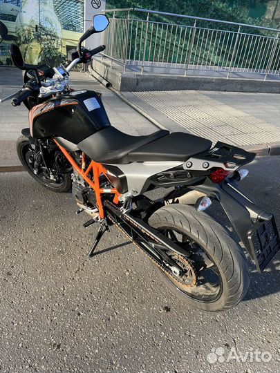 KTM 690 Duke