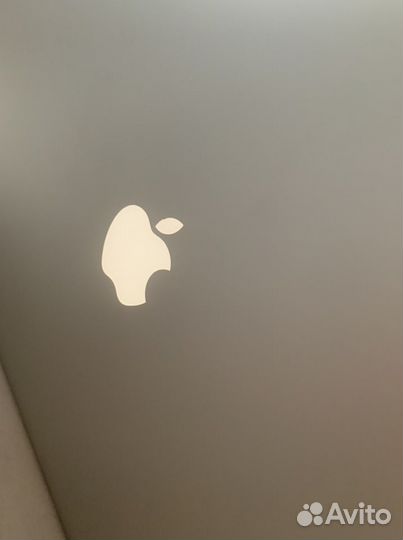 Продаю Apple MacBook Pro “17 2011
