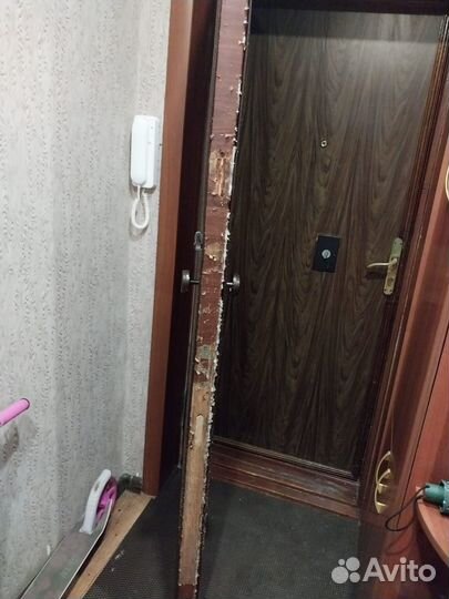 Дверь входная деревянная утепленная