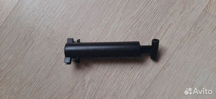 Амортизатор бардачка BMW 1-Series E87