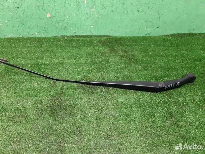 Поводок стеклоочистителя правый Honda Jazz 2004