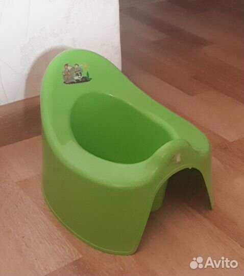 2 горшка с высокой спинкой и обычный