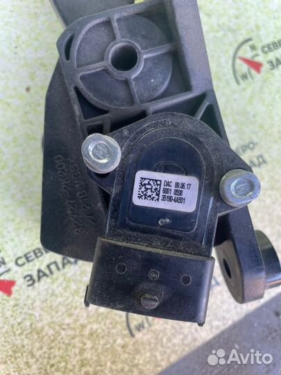 Педаль газа Kia Soul AM D4FB 2010