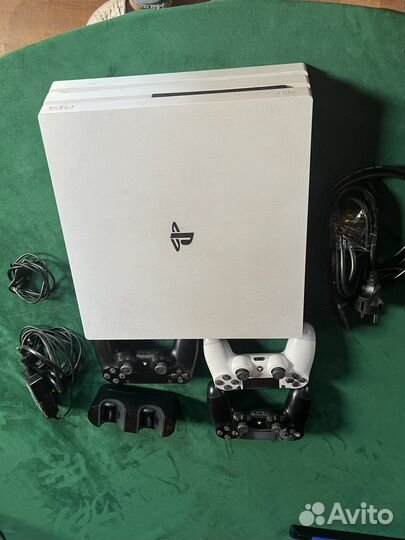Приставка Sony PlayStation 4pro