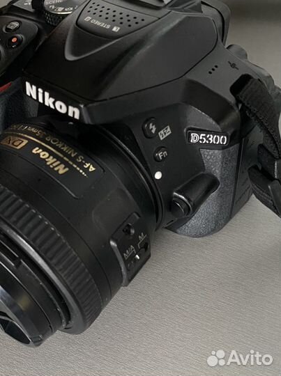 Фотоаппарат Nikon D5300. Объектив AF-S nikkor 35mm