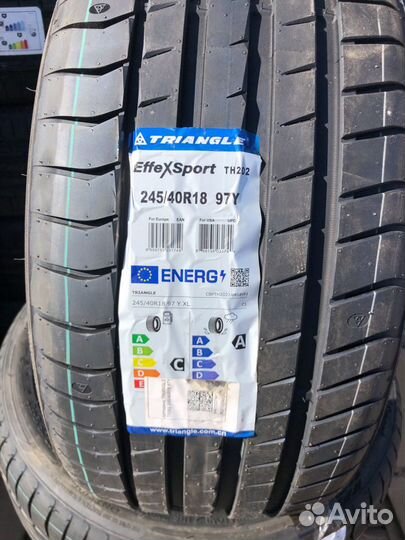 Triangle EffeXSport TH202 245/40 R18 97Y