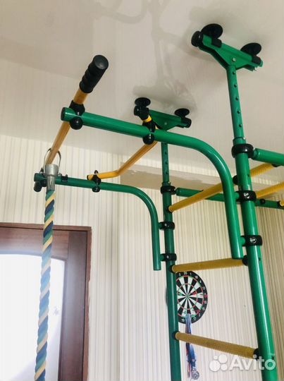 Шведская стенка с турником бу