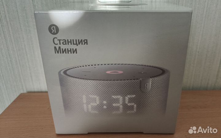 Яндекс cтанция мини с часами