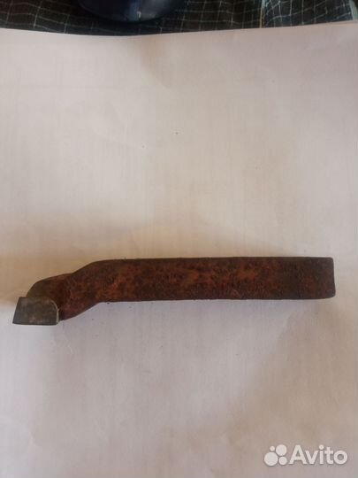 Резцы токарные