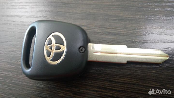 Корпус ключа Тойота Витц Функарго 1 кнопка toy42