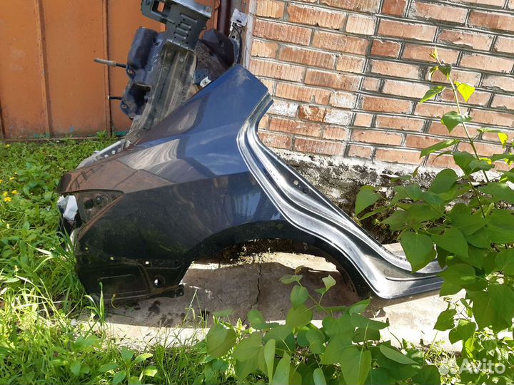 Крыло тойота королла 180