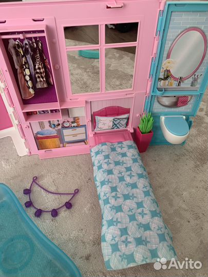 Домик для барби с мебелью компактный