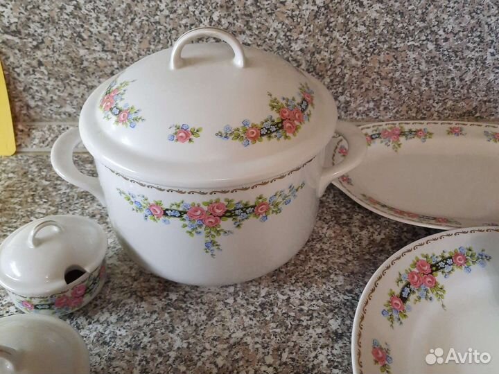 Предметы столового сервиза Германия фарфор, 13 шт