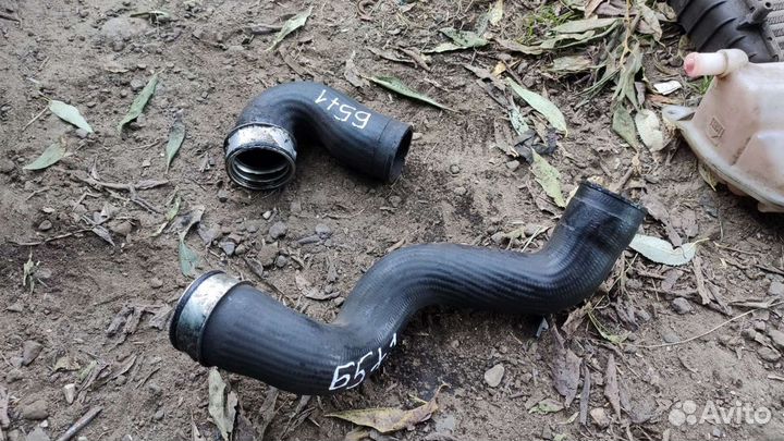 Патрубок интеркулера Volkswagen Passat B5 1.9 TDI