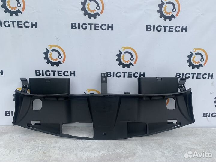 Воздуховод на передней панели Mercedes A2125000255