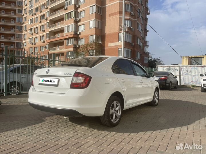 Skoda Rapid 1.6 AT, 2017, 177 000 км