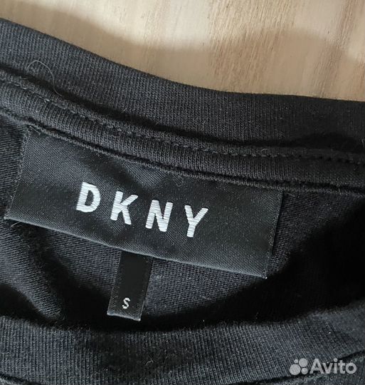 Футболка dkny