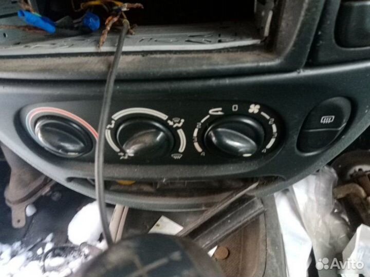 Блок отопителя Renault Megane 1997