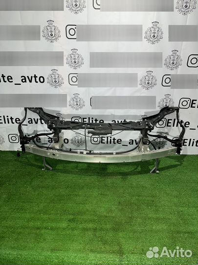 Панель передняя телевизор Mercedes W212 дорест