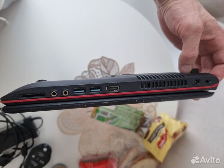 Ноутбук msi ms1757