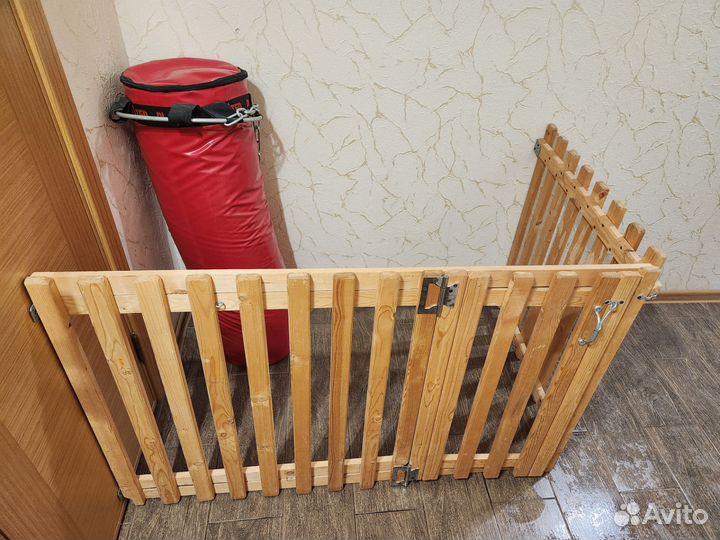 Вольер,домик,место,клетка угловой для собак