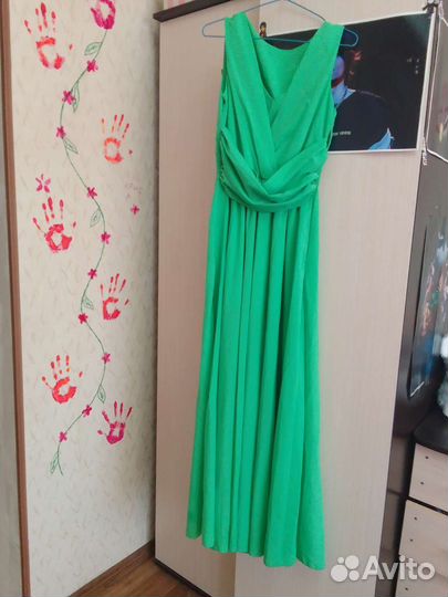 Два Вечерних платья