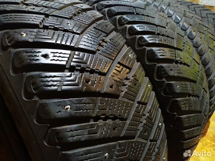 Goodyear UltraGrip Ice Arctic SUV 225/65 R17 102T