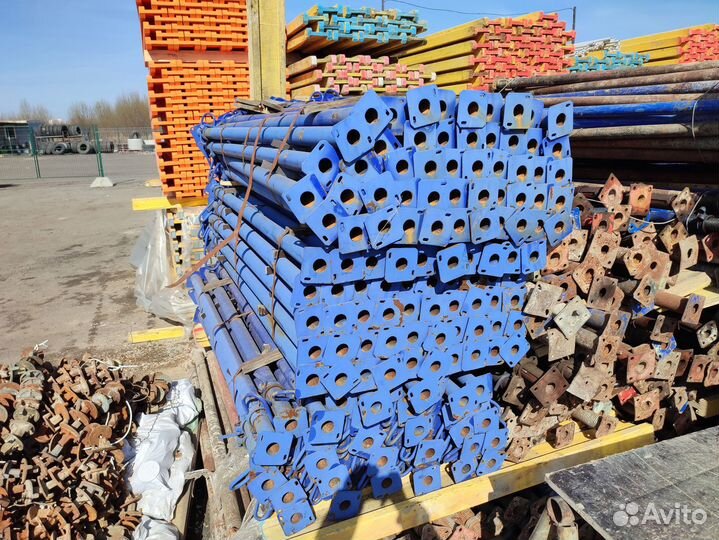 Аренда опалубки для фундамента / Аренда стоек