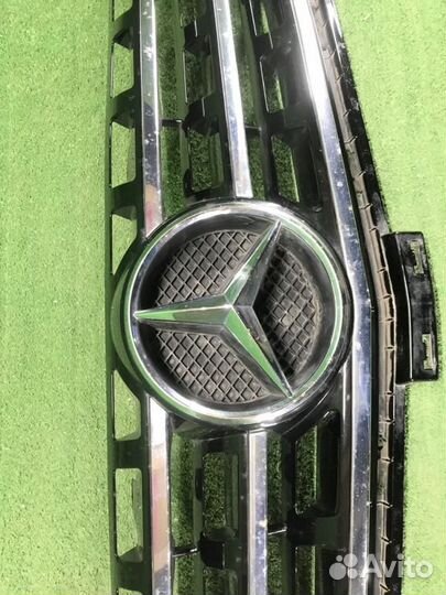 Решетка радиатора Mercedes-Benz M-Class